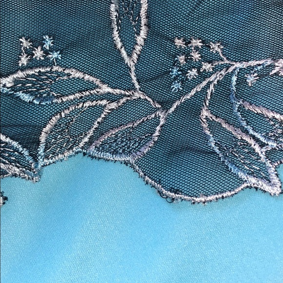 Light Aqua w/ black lace dress - Picture 6 of 9